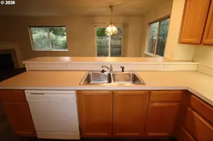 15999 SW 81st Pl, Portland, OR 97224 - Photo 5