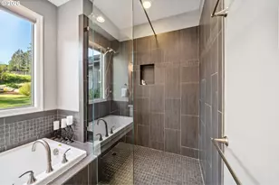 201 Thompson Dr, Washougal, WA 98671 - Photo 19