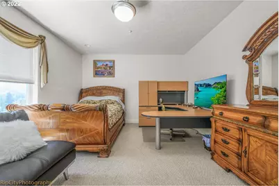 14310 SE Steele St, Portland, OR 97236 - Photo 19