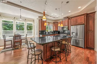 14310 SE Steele St, Portland, OR 97236 - Photo 13