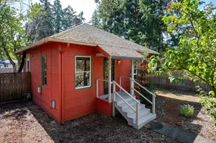 5816 SE Firwood St, Milwaukie, OR 97222 - Photo 1