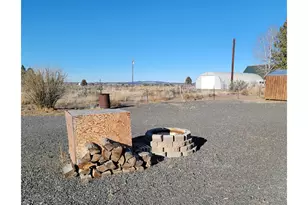 58098 N Maple Circle Rd, Christmas Valley, OR 97641 - Photo 9