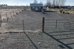 58098 N Maple Circle Rd, Christmas Valley, OR 97641 - Photo 31