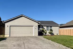 106 Mission Rd, Kelso, WA 98626 - Photo 1