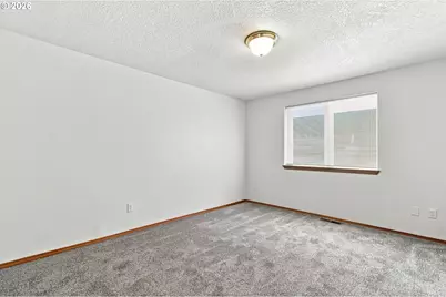 106 Mission Rd, Kelso, WA 98626 - Photo 21
