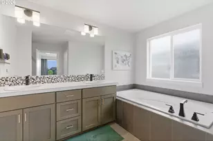 8177 SE Agate St, Hillsboro, OR 97123 - Photo 33