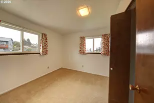 395 Cumberland St, Astoria, OR 97103 - Photo 29