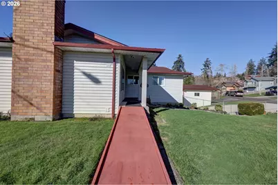 395 Cumberland St, Astoria, OR 97103 - Photo 11