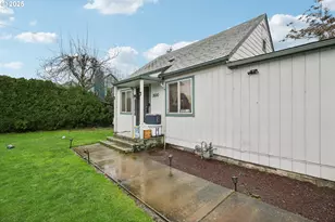 3680 Blossom Dr, Salem, OR 97305 - Photo 5