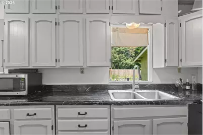 803 Ohio Ave, Bandon, OR 97411 - Photo 9