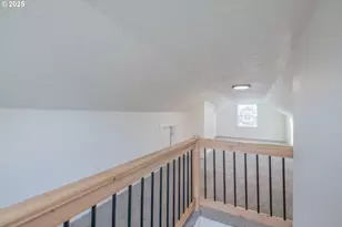 2194 Vaughn Ave, Salem, OR 97305 - Photo 25