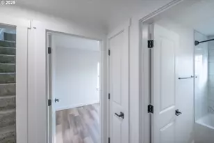 2194 Vaughn Ave, Salem, OR 97305 - Photo 17