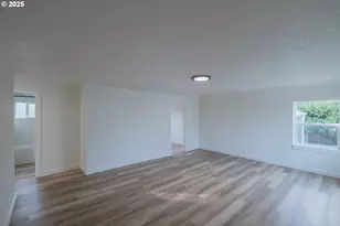 2194 Vaughn Ave, Salem, OR 97305 - Photo 5