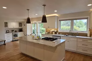 365 Birdie Ln, Roseburg, OR 97471 - Photo 9