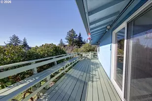 265 Auburn Ave, Astoria, OR 97103 - Photo 35