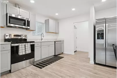 2824 SE 115th Ave, Portland, OR 97266 - Photo 15