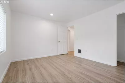2824 SE 115th Ave, Portland, OR 97266 - Photo 19