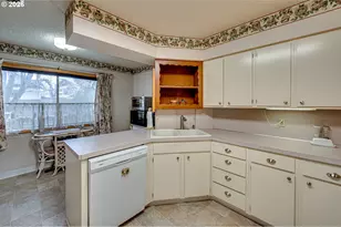 203 Columbia St, Kelso, WA 98626 - Photo 7