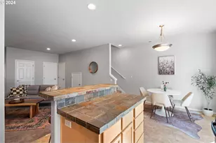 9228 SW Cascara Ln, Tualatin, OR 97062 - Photo 17