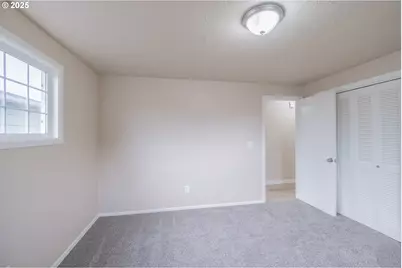 562 SE Connecticut Ave, Salem, OR 97317 - Photo 31