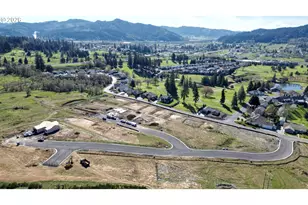 842 Otis Ave, Sutherlin, OR 97479 - Photo 3