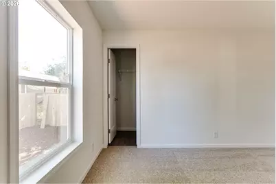 401 S 52nd St, Springfield, OR 97478 - Photo 23