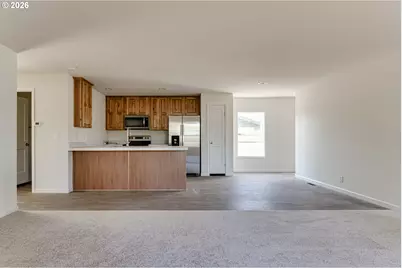 401 S 52nd St, Springfield, OR 97478 - Photo 11