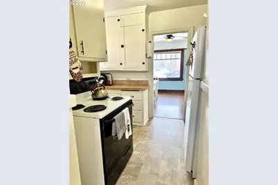 2243 3rd St, Baker City, OR 97814 - Photo 3