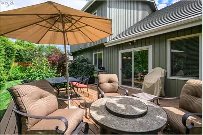 2053 Lakeview Dr, Eugene, OR 97408 - Photo 39