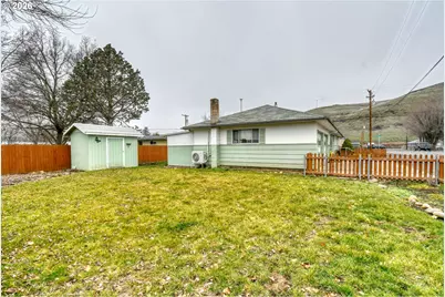 321 NE 42nd St, Pendleton, OR 97801 - Photo 35