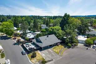 15550 NW Oak Hills Dr, Beaverton, OR 97006 - Photo 39