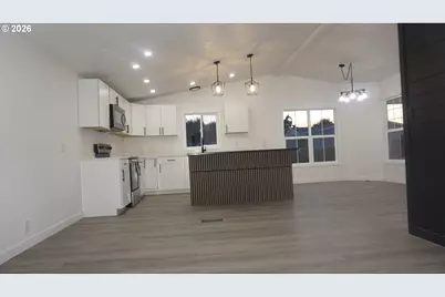 2728 Shelly Ann Way, Salem, OR 97305 - Photo 13