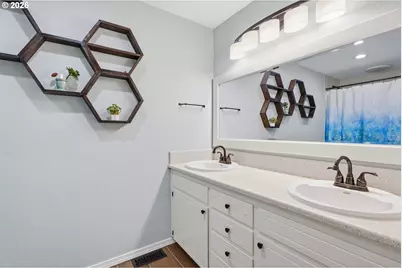 9332 SW 171st Ave, Beaverton, OR 97007 - Photo 31