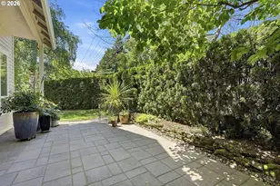 14710 Davis Ln, Lake Oswego, OR 97035 - Photo 31