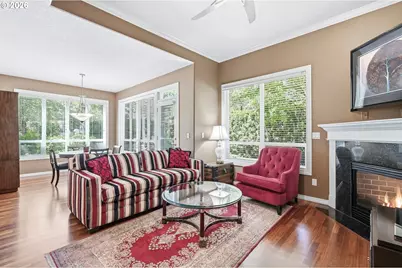 14710 Davis Ln, Lake Oswego, OR 97035 - Photo 11