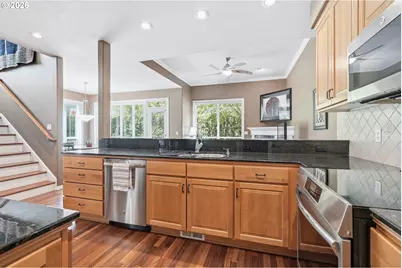 14710 Davis Ln, Lake Oswego, OR 97035 - Photo 9