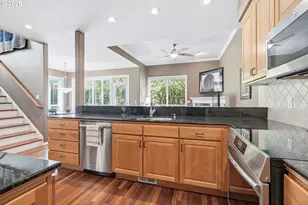 14710 Davis Ln, Lake Oswego, OR 97035 - Photo 9