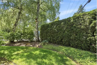 14710 Davis Ln, Lake Oswego, OR 97035 - Photo 33
