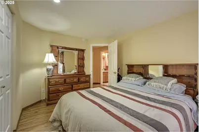 20515 SW 104th Ave, Tualatin, OR 97062 - Photo 29