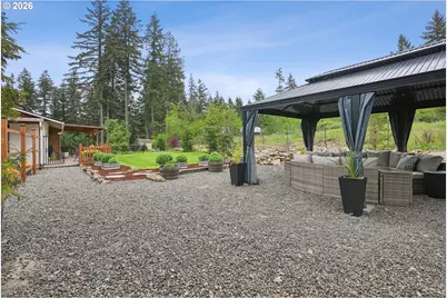 18620 S Greenview Dr, Oregon City, OR 97045 - Photo 41