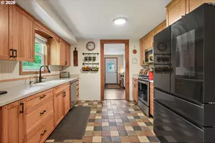 18620 S Greenview Dr, Oregon City, OR 97045 - Photo 25