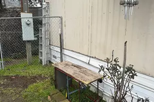 5000 NE Stephens St, Roseburg, OR 97470 - Photo 7