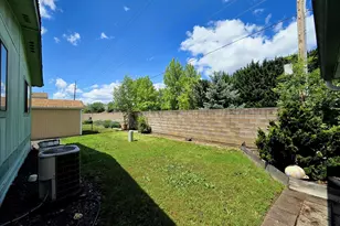 1200 E Central Ave, Sutherlin, OR 97479 - Photo 9