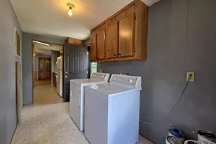 1200 E Central Ave, Sutherlin, OR 97479 - Photo 21
