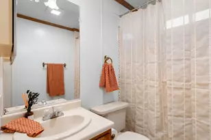 7918 SE King Rd, Milwaukie, OR 97222 - Photo 33