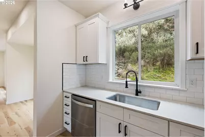 610 Terrace Dr, Glide, OR 97443 - Photo 19