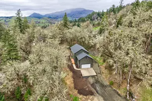 610 Terrace Dr, Glide, OR 97443 - Photo 47