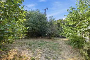 1230 Waite St, Eugene, OR 97402 - Photo 29