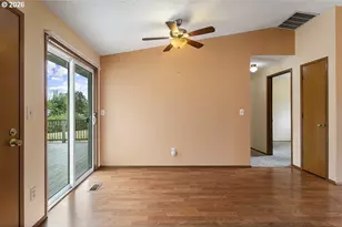 130 SE 21st St, Troutdale, OR 97060 - Photo 13