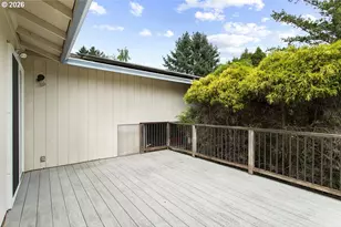 130 SE 21st St, Troutdale, OR 97060 - Photo 25